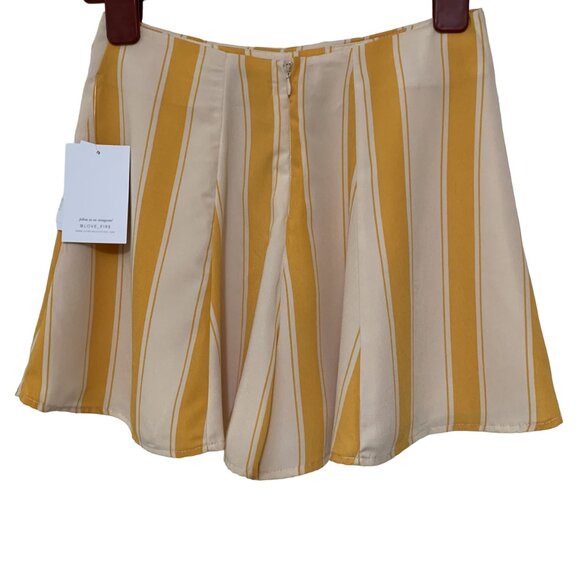 Shorts Wide Leg High Waist Zips Lined Yellow White Stripes Dressy Juniors Small - Picture 4 of 12